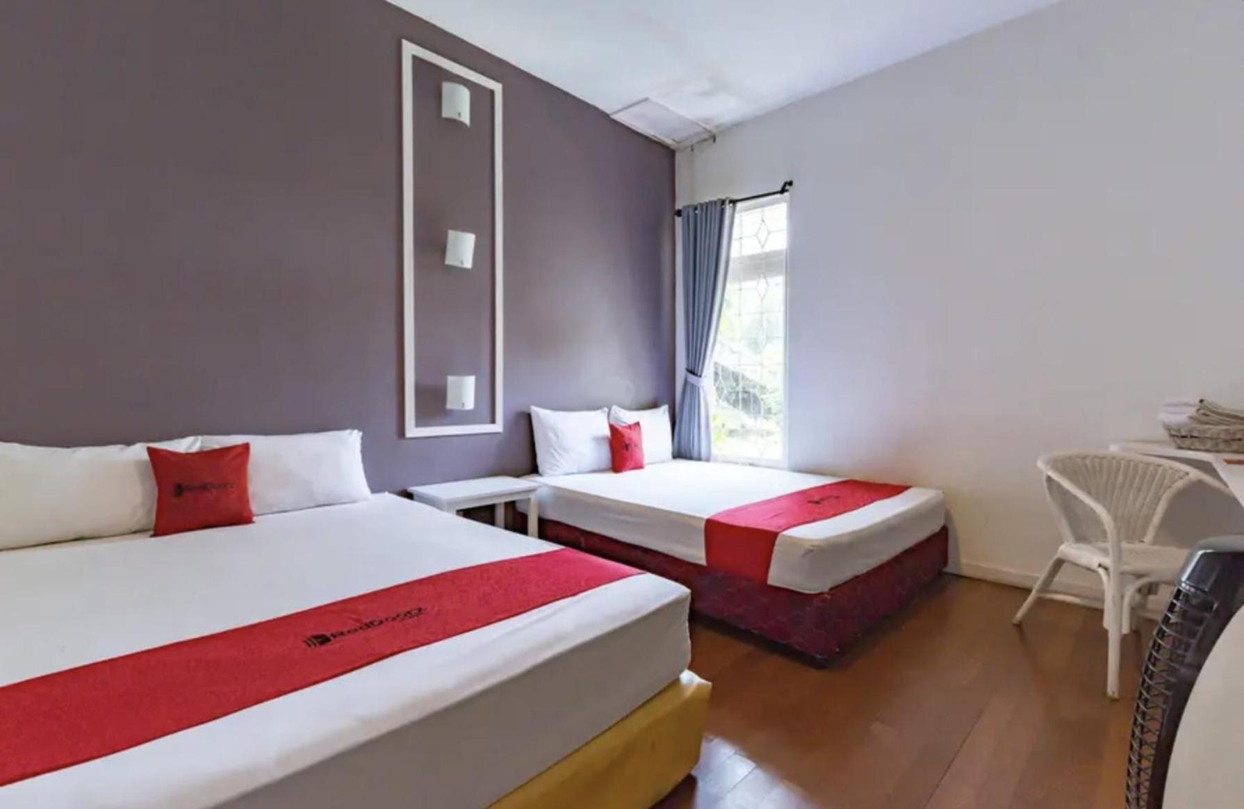 เรดดอร์ซ เนียร์ ยูพีไอ เซเตียบูดี 2 Hotel บันดุง ภายนอก รูปภาพ